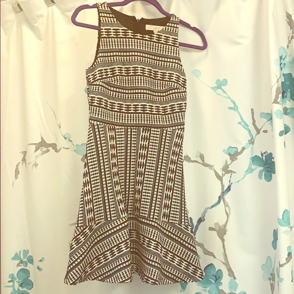 NEW 💕Gorgeous black & white Loft dress